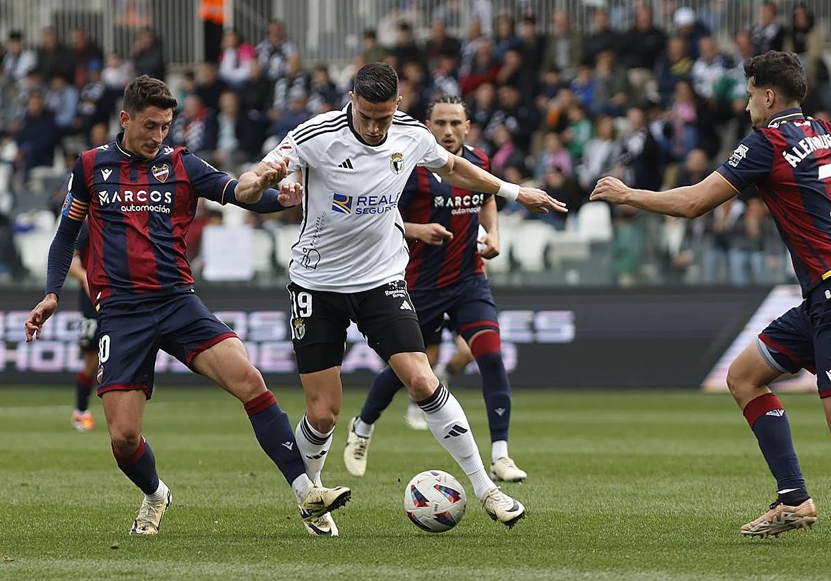 El Burgos CF se queda con las ganas ante el Levante | BURGOSconecta